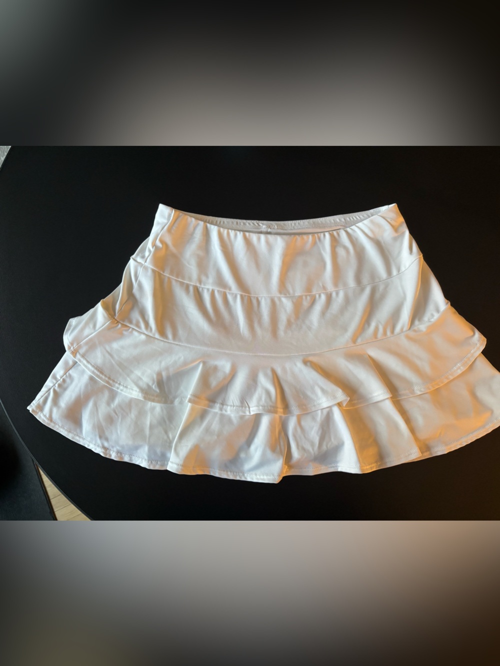Tail sports skirt